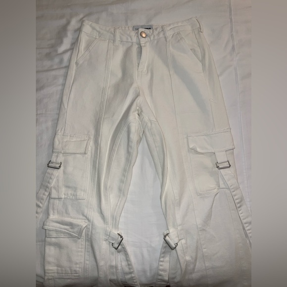 Fashion Nova Out Of Time Non Stretch Cargo Jean - White - Picture 4 of 9